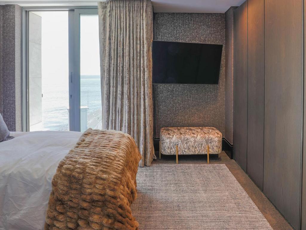 Aurum 501 And 101 * Cape Town
